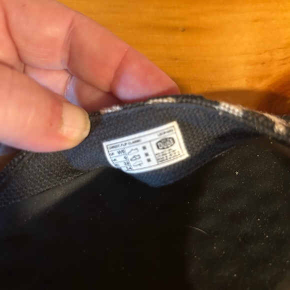 Hey Dude flip flops - Picture 2 of 3